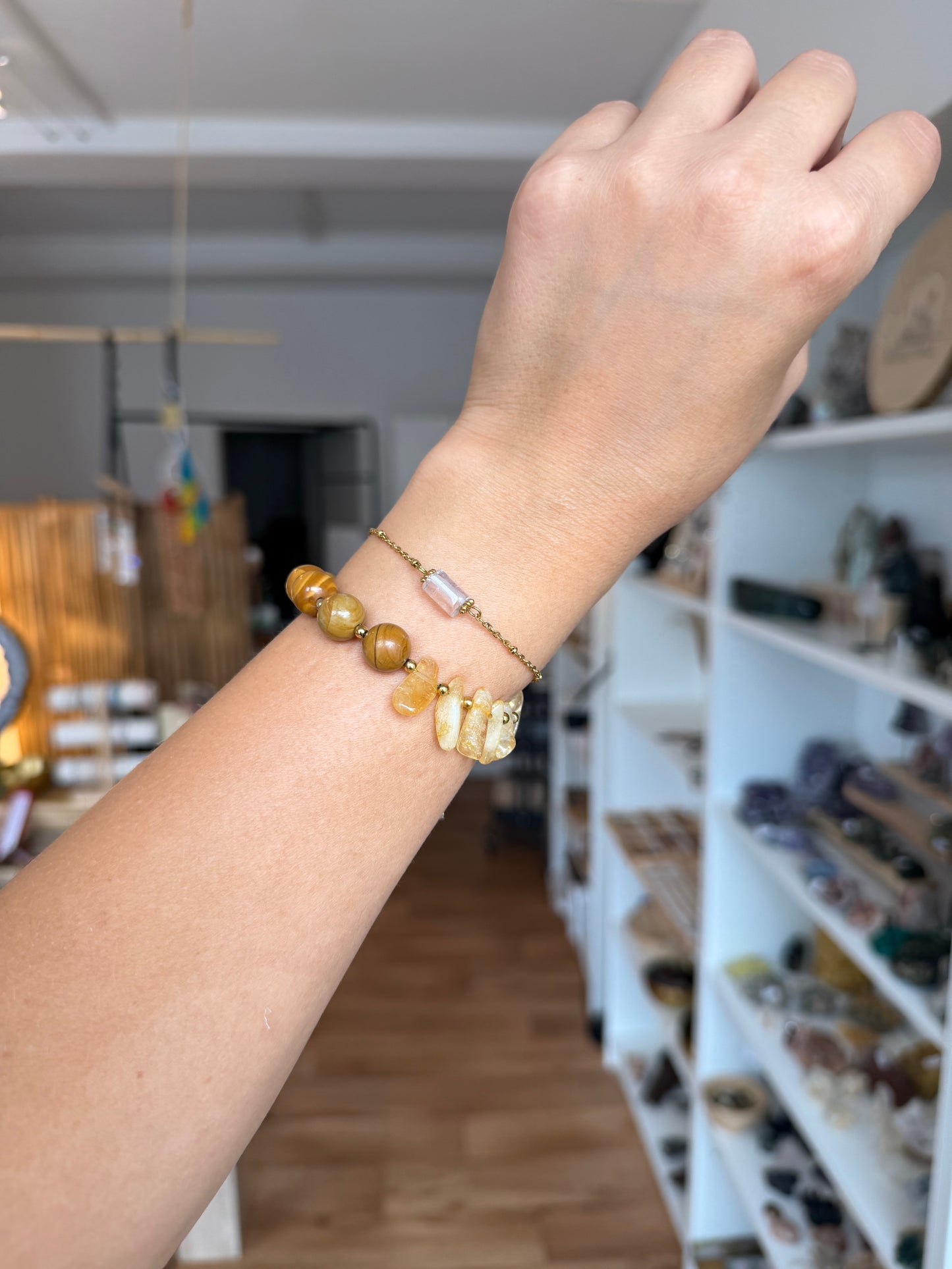 Money Flow – Citrin & Fossilholz Armband