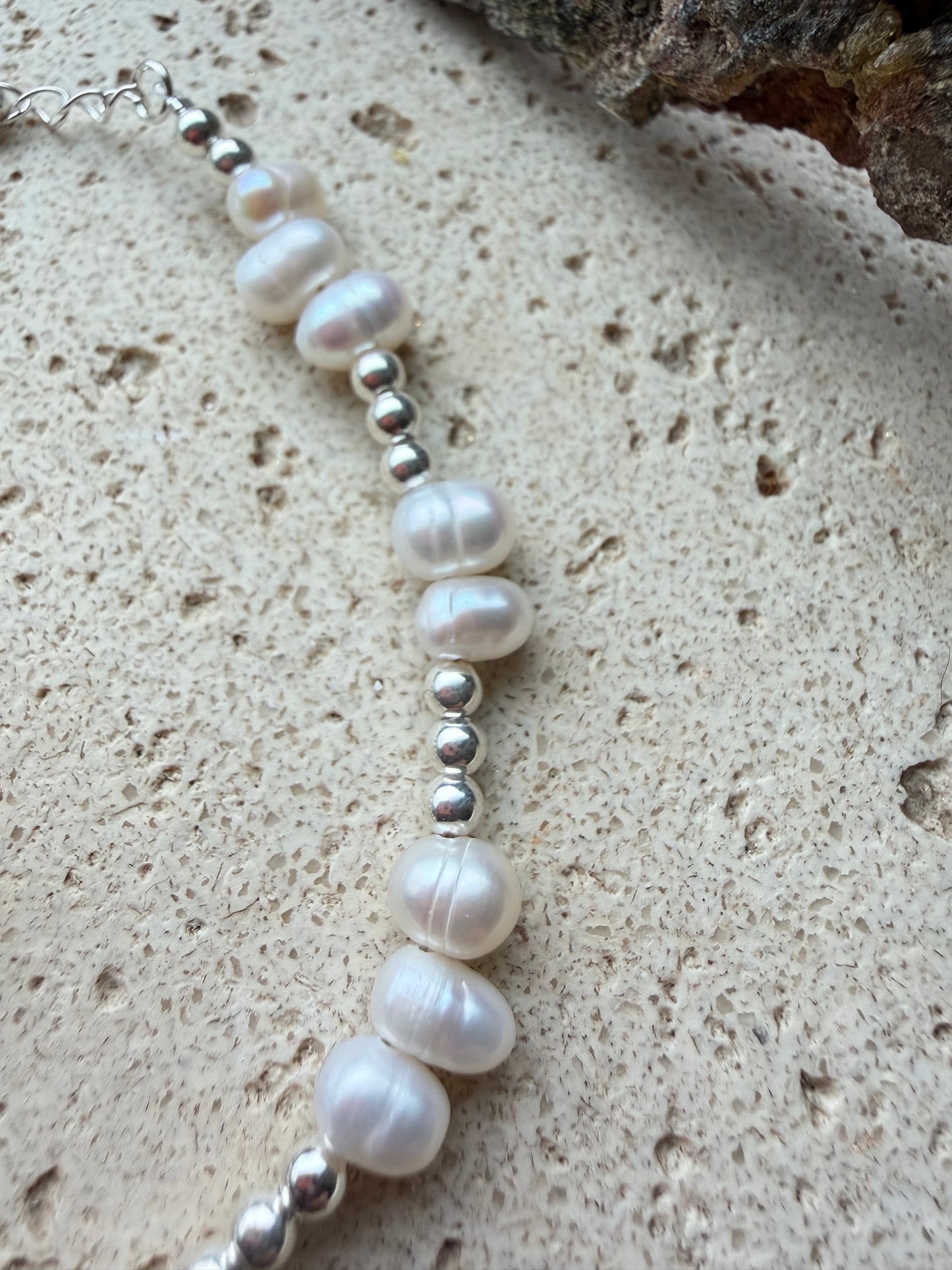 Süßwasserperlen Armband mit 925 Silber, verstellbar – Naturlichtmagie