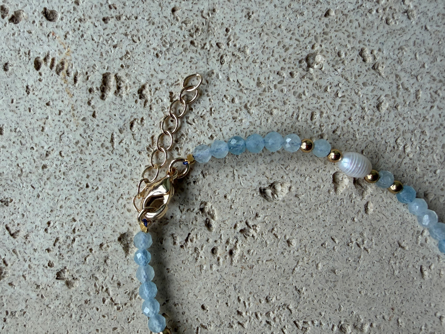 MAREA Collection - Aquamarin mit Süßwasserperle Armband