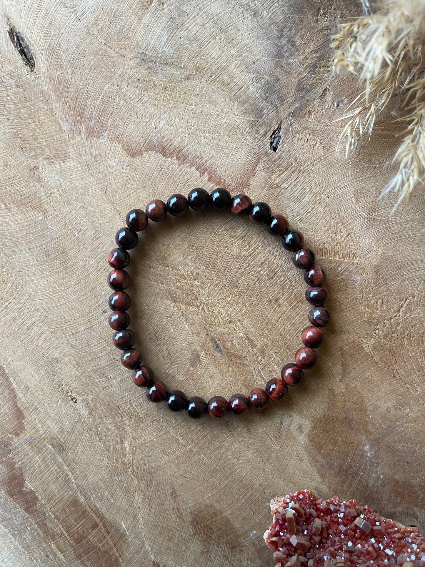 Perlenarmband Tigerauge rot