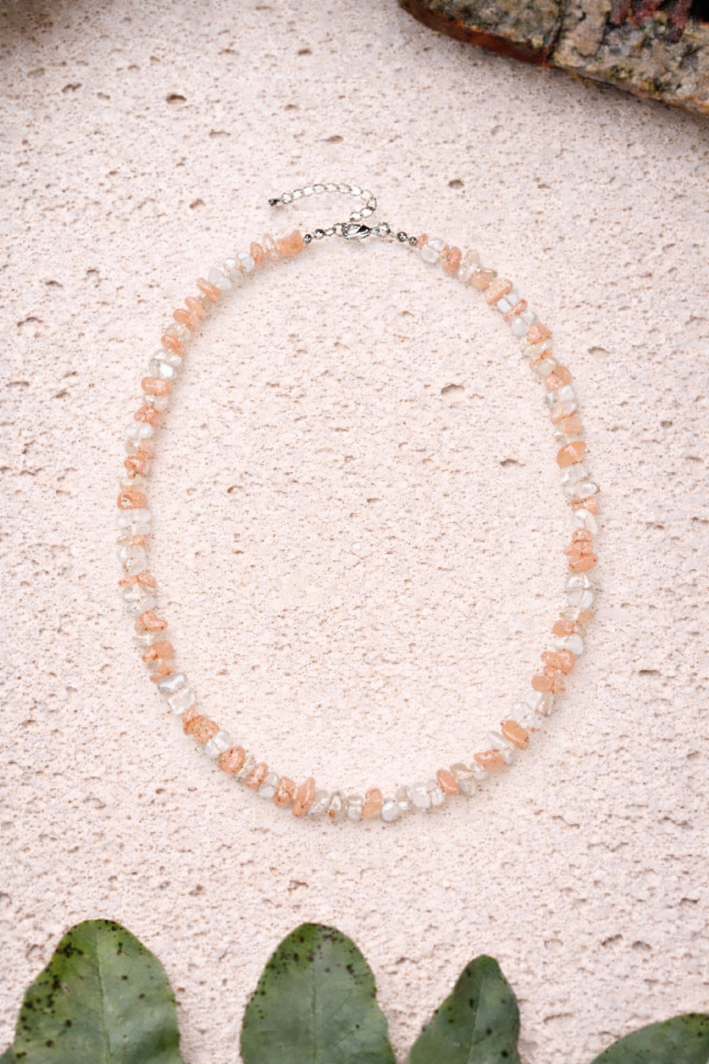 Splitterhalskette Mondstein