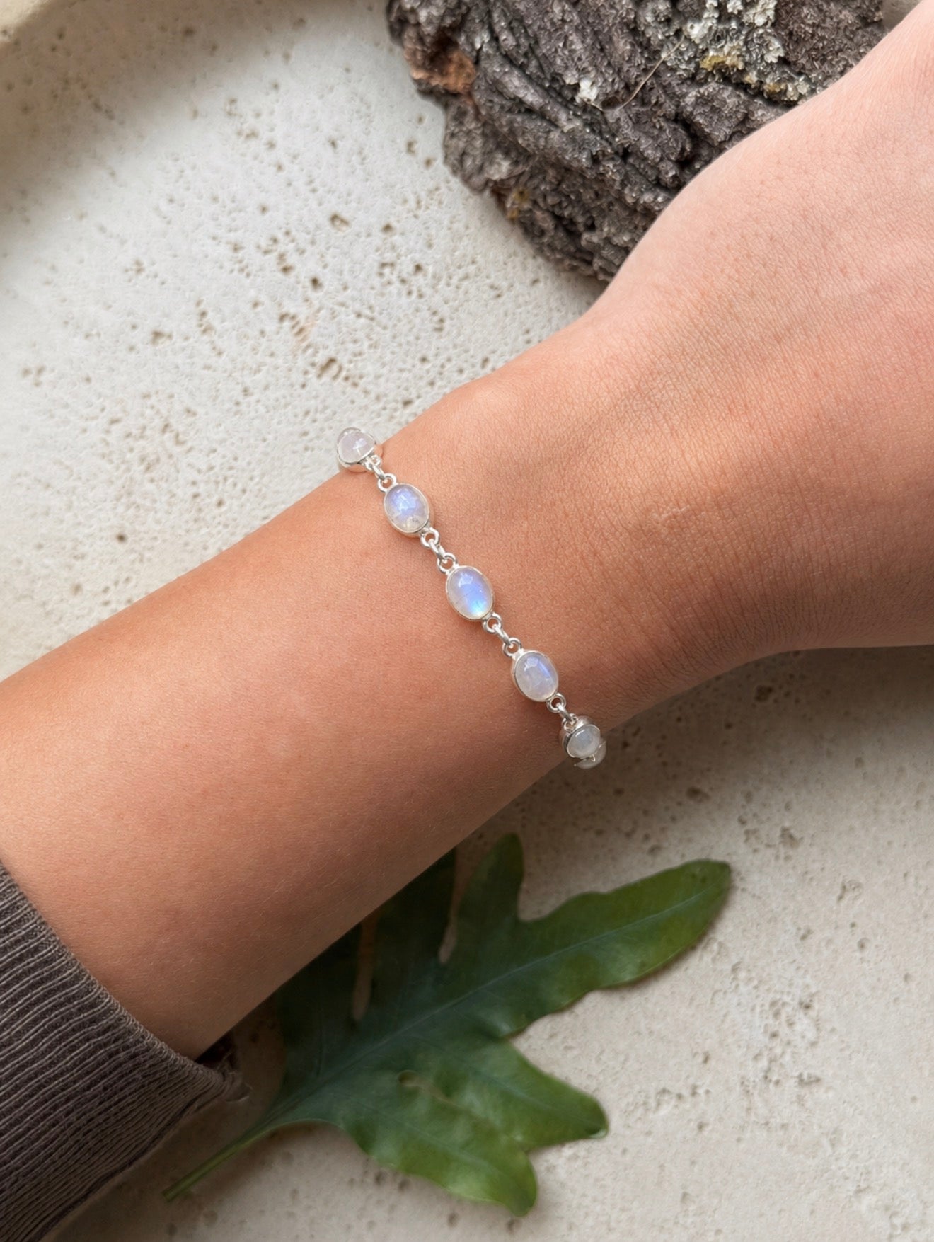 Filigranes Regenbogenmondstein Armband (925 Silber)