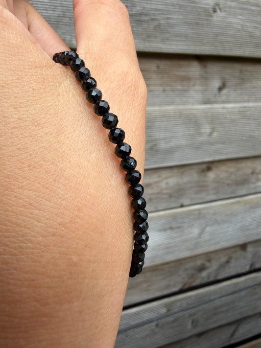 Schwarzer Turmalin Armband facetiert
