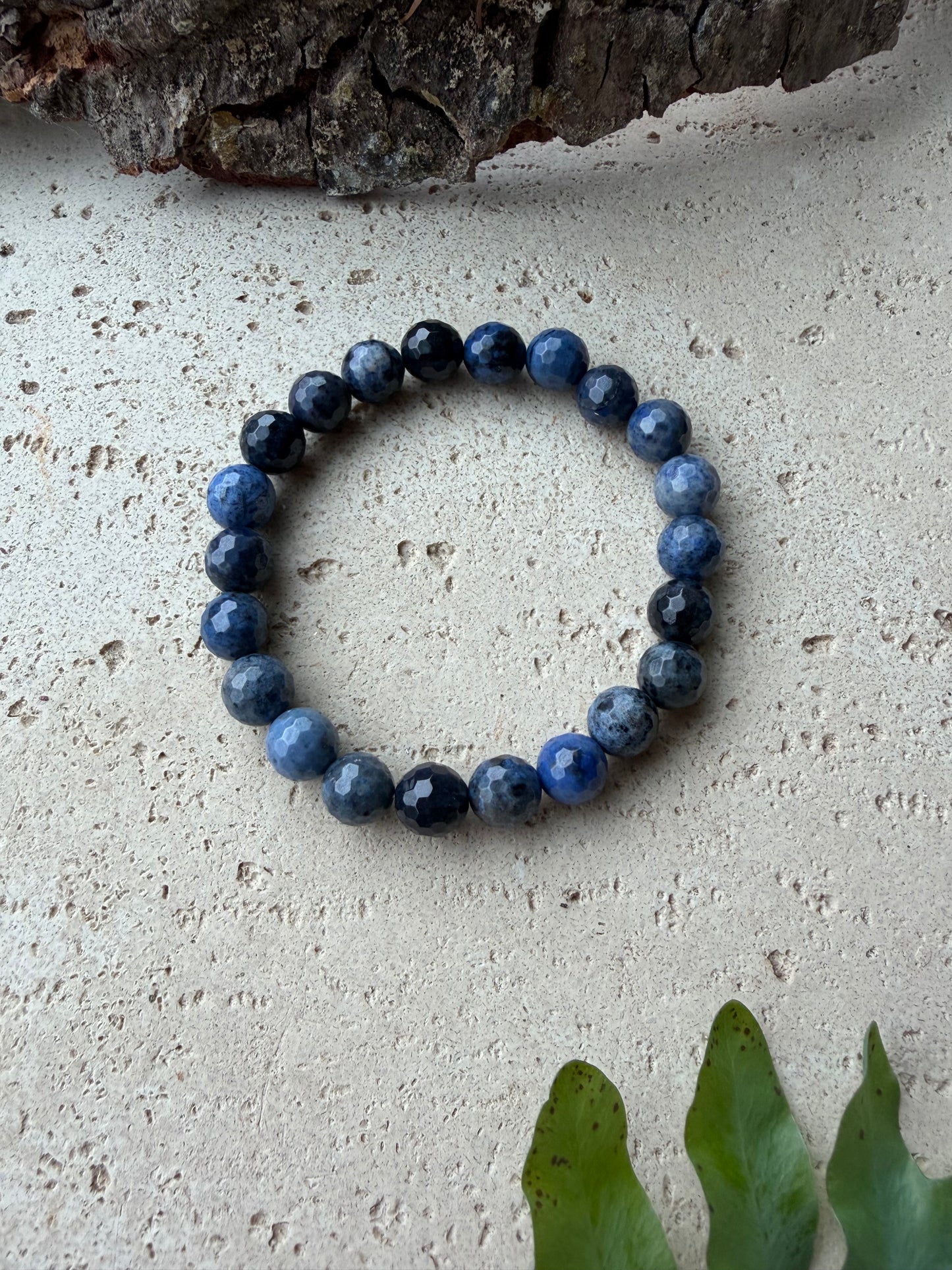 Dumortierit Armband 8 mm facettiert – Naturlichtmagie