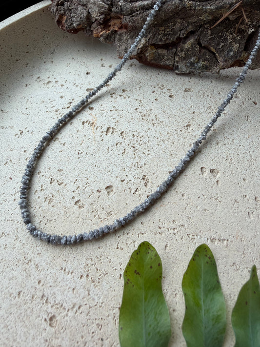 Roh-Diamant Splitterkette mit 925 Silber Karabinerverschluss – Naturstein, Naturlichtmagie