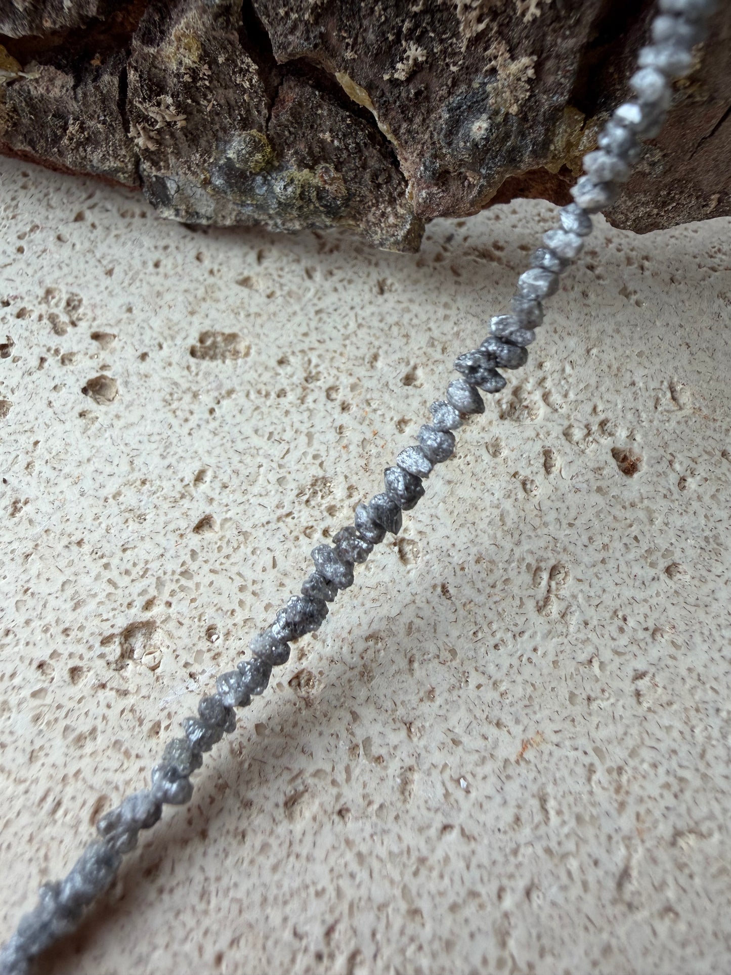 Roh-Diamant Splitterkette mit 925 Silber Karabinerverschluss – Naturstein, Naturlichtmagie