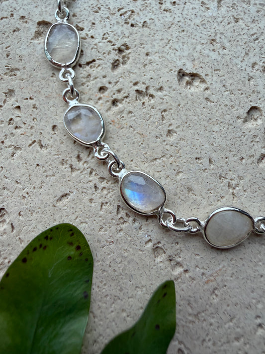 Regenbogen-Mondstein Armband (925 Silber)