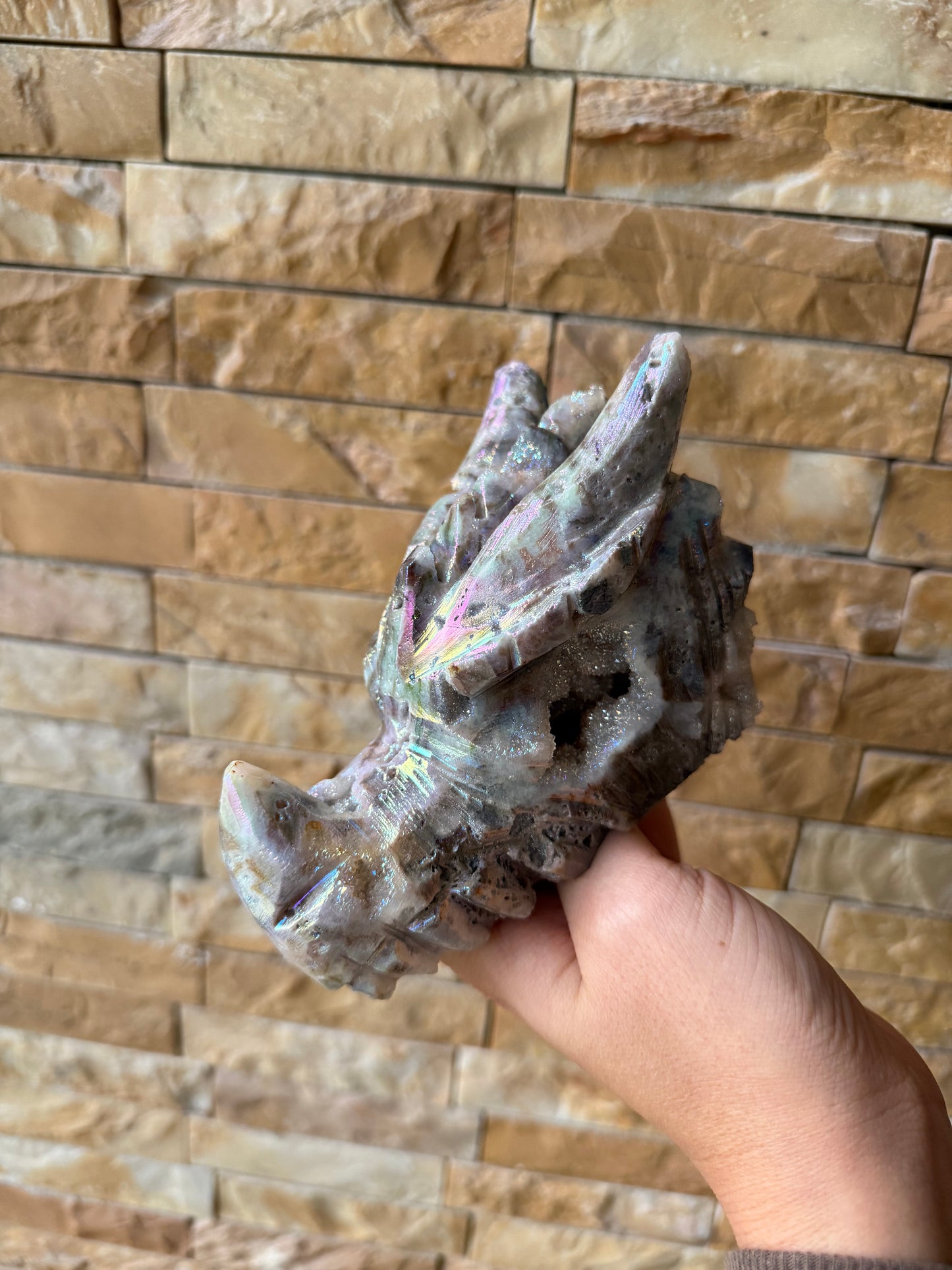 Aura-Quarz Drache – handgeschnitztes Unikat