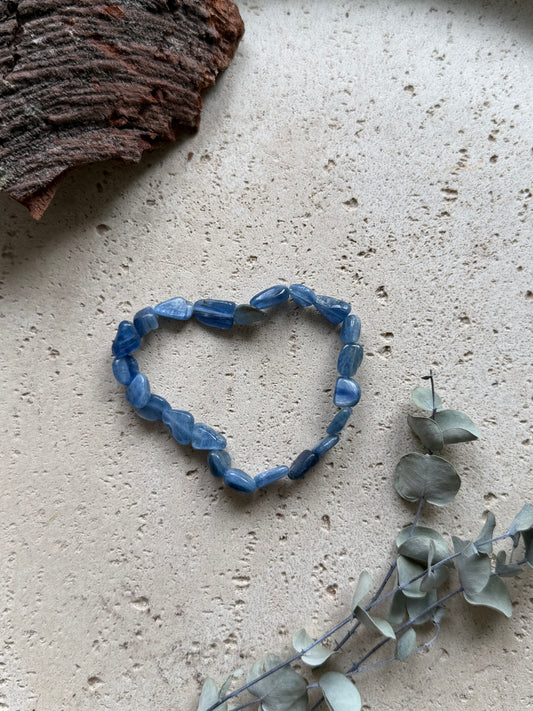 Kyanit Nuggetarmband