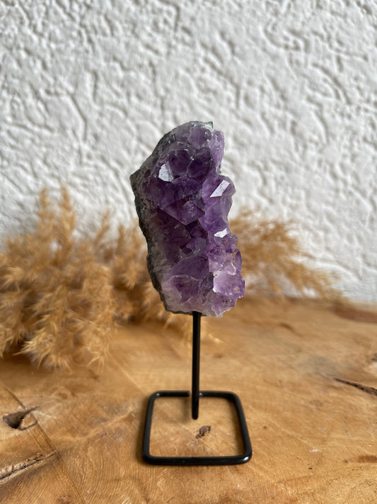 Amethyst auf Ständer